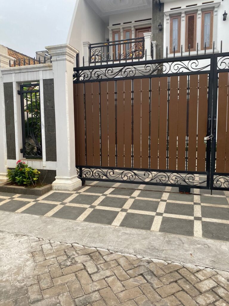 Service pagar Cibinong